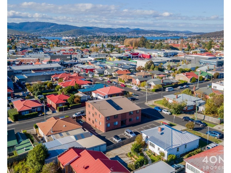 2/10 Charles Street, Moonah TAS 7009