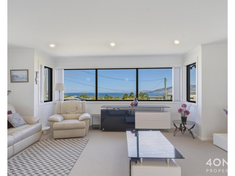 1/32 Hill Street, Bellerive TAS 7018