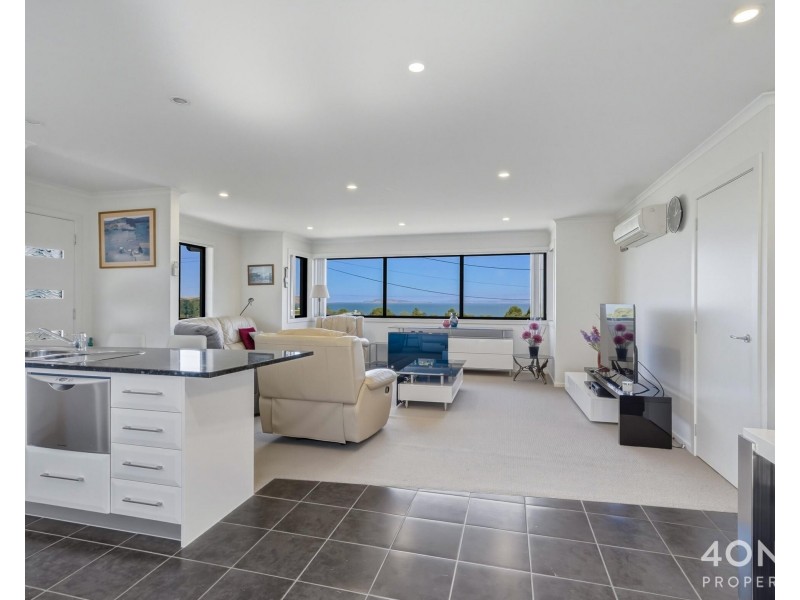 1/32 Hill Street, Bellerive TAS 7018