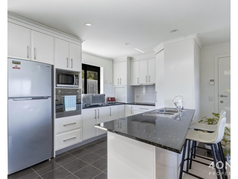 1/32 Hill Street, Bellerive TAS 7018