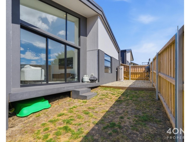 1/40 Emerald Drive, Rokeby TAS 7019