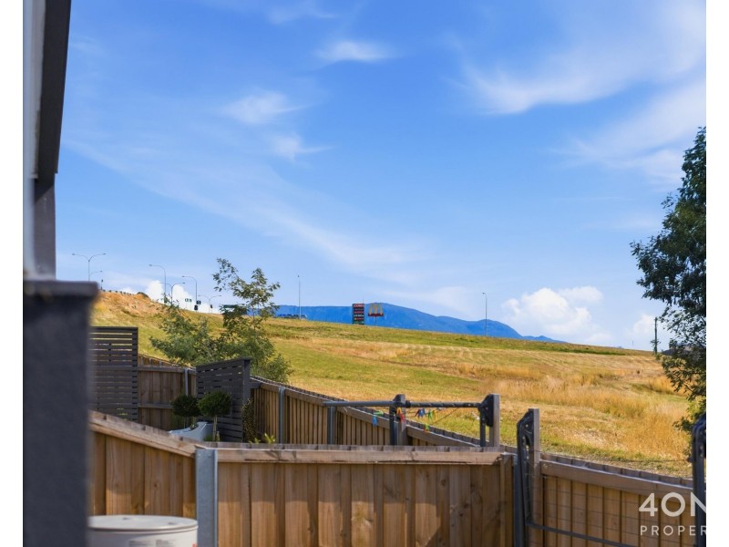 1/40 Emerald Drive, Rokeby TAS 7019