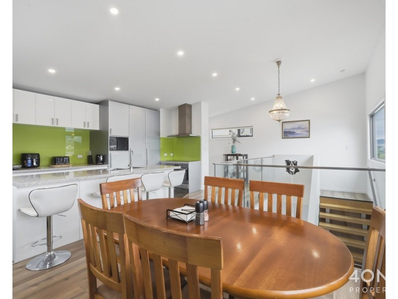 17 Wendourie Parade, Austins Ferry TAS 7011