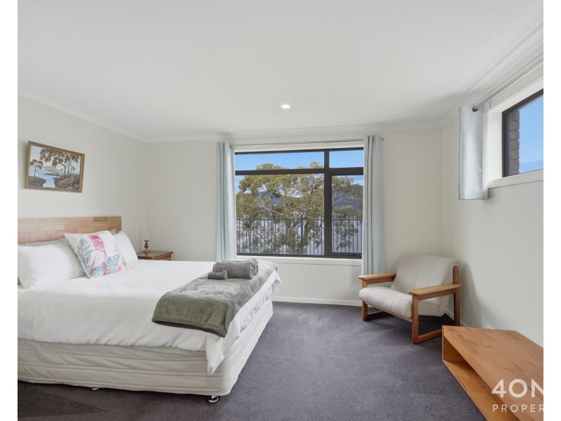 17 Wendourie Parade, Austins Ferry TAS 7011