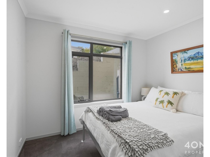 17 Wendourie Parade, Austins Ferry TAS 7011