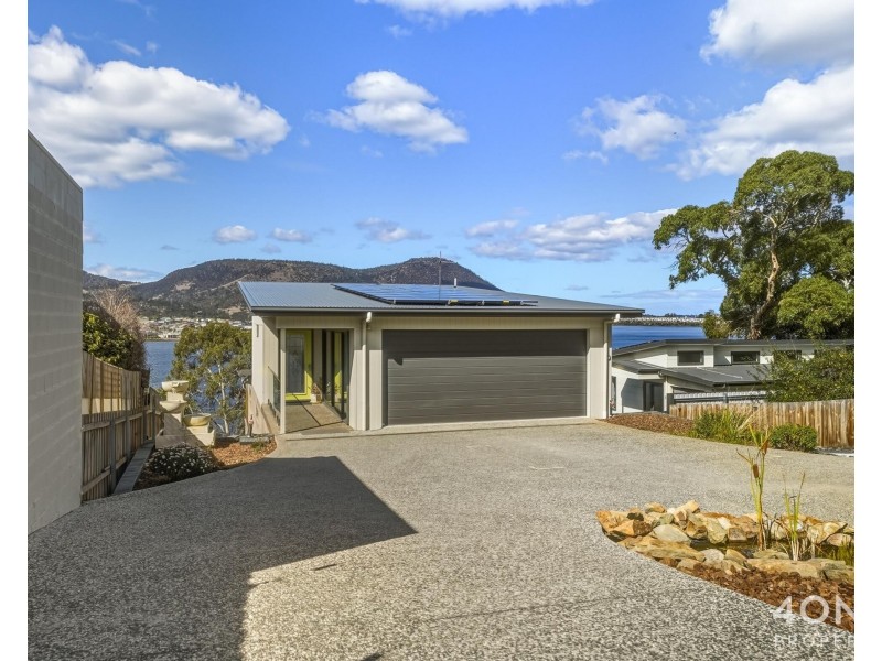 17 Wendourie Parade, Austins Ferry TAS 7011