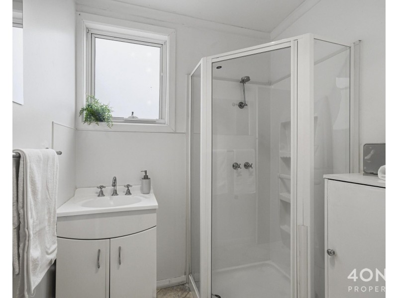 15 Continental Road, Glenorchy TAS 7010