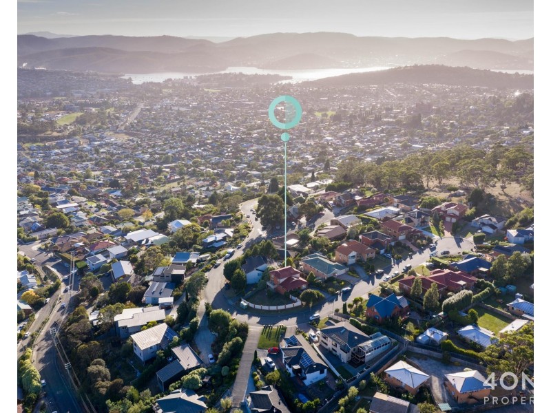 68 Rosehill Crescent, Lenah Valley TAS 7008