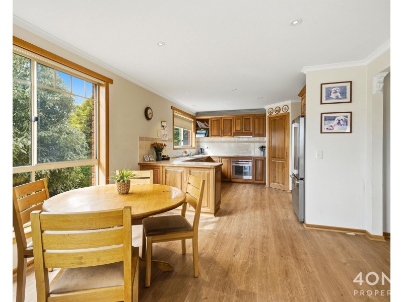 68 Rosehill Crescent, Lenah Valley TAS 7008