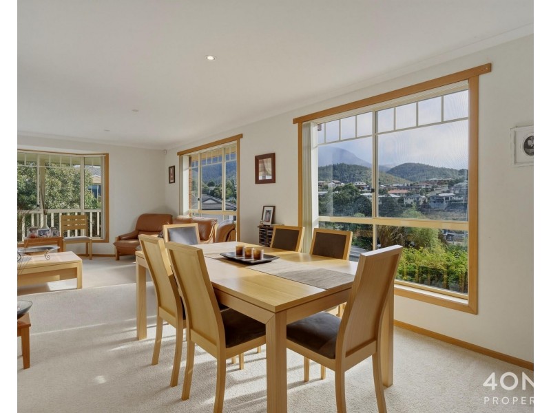 68 Rosehill Crescent, Lenah Valley TAS 7008