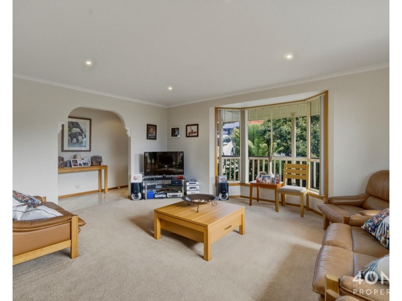 68 Rosehill Crescent, Lenah Valley TAS 7008