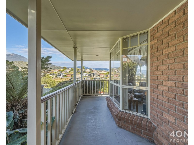 68 Rosehill Crescent, Lenah Valley TAS 7008