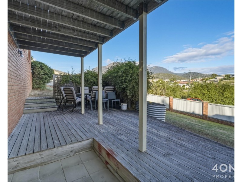 68 Rosehill Crescent, Lenah Valley TAS 7008