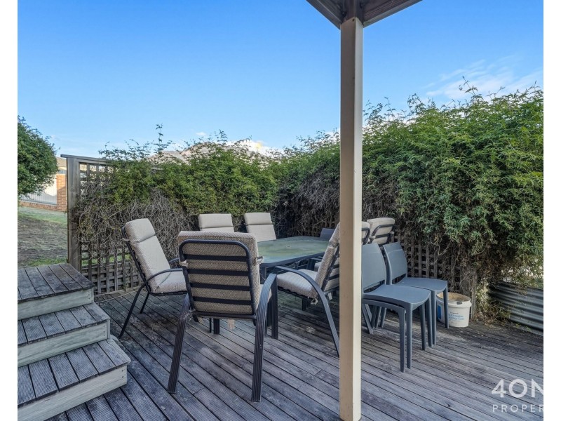 68 Rosehill Crescent, Lenah Valley TAS 7008