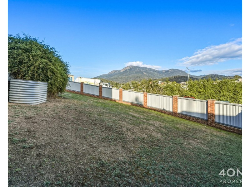 68 Rosehill Crescent, Lenah Valley TAS 7008