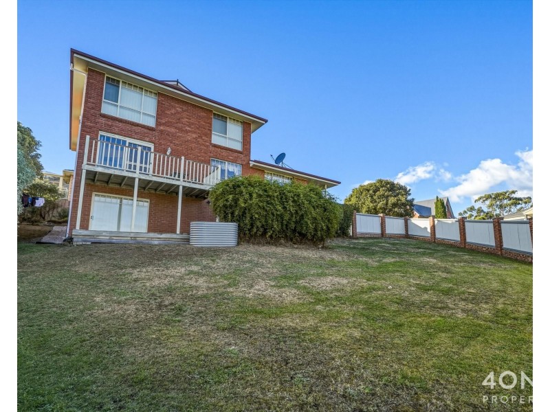 68 Rosehill Crescent, Lenah Valley TAS 7008