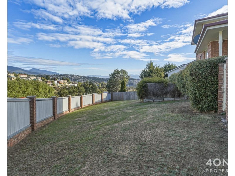 68 Rosehill Crescent, Lenah Valley TAS 7008