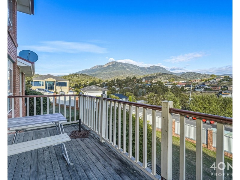 68 Rosehill Crescent, Lenah Valley TAS 7008
