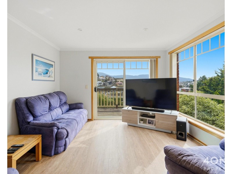 68 Rosehill Crescent, Lenah Valley TAS 7008