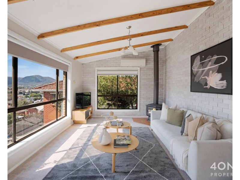 18 Chandos Drive, Berriedale TAS 7011