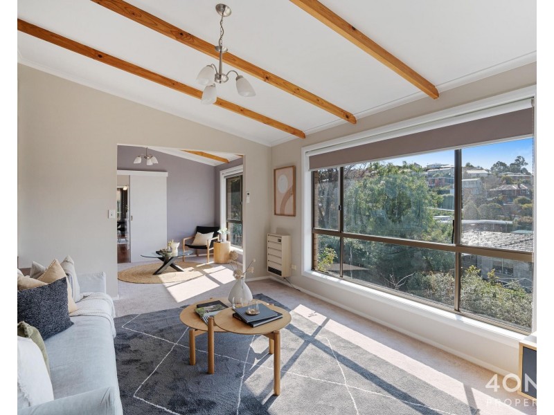 18 Chandos Drive, Berriedale TAS 7011