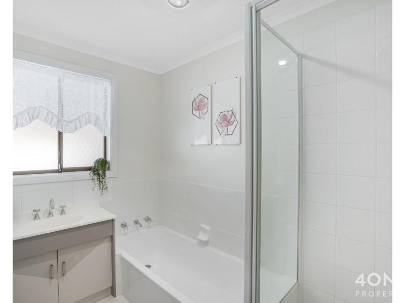 18 Chandos Drive, Berriedale TAS 7011