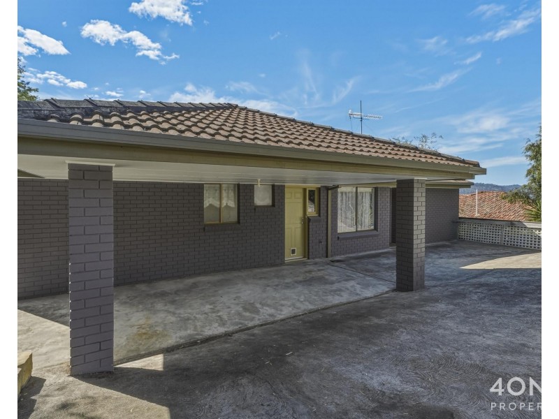 18 Chandos Drive, Berriedale TAS 7011