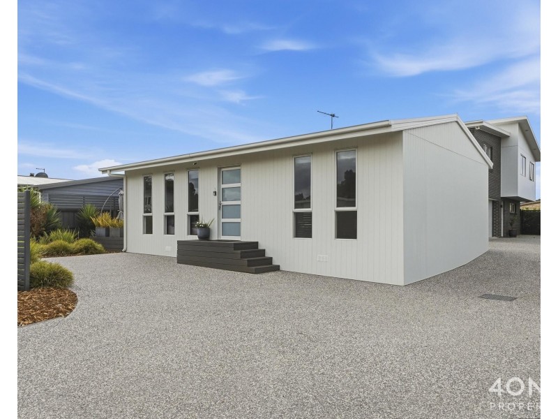 1/15 Terrina Street, Lauderdale TAS 7021