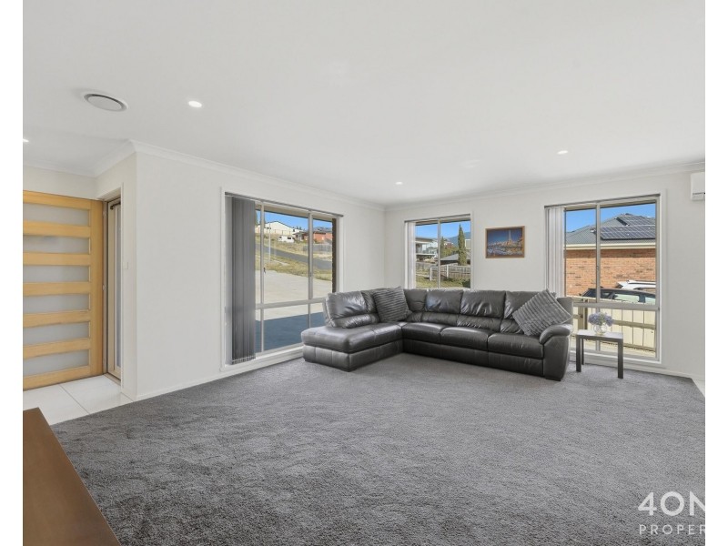 2/11 Jye Court, Old Beach TAS 7017