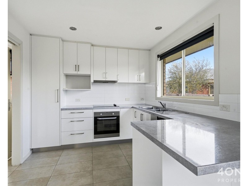 1/11 Peronne Court, Brighton TAS 7030