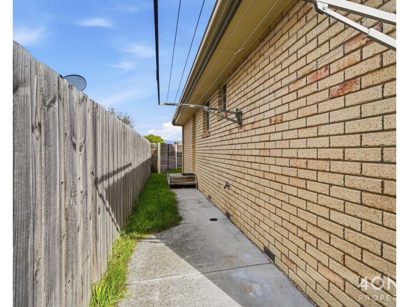 1/11 Peronne Court, Brighton TAS 7030