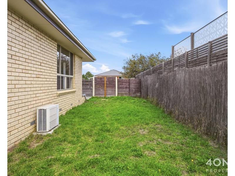 1/11 Peronne Court, Brighton TAS 7030