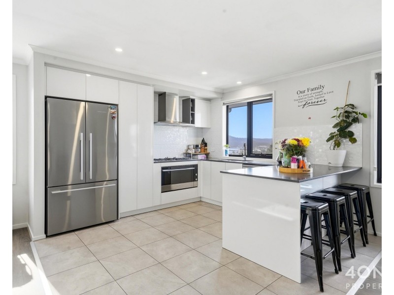 1 Shields Court, Glenorchy TAS 7010