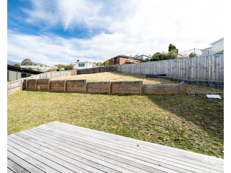 1 Shields Court, Glenorchy TAS 7010