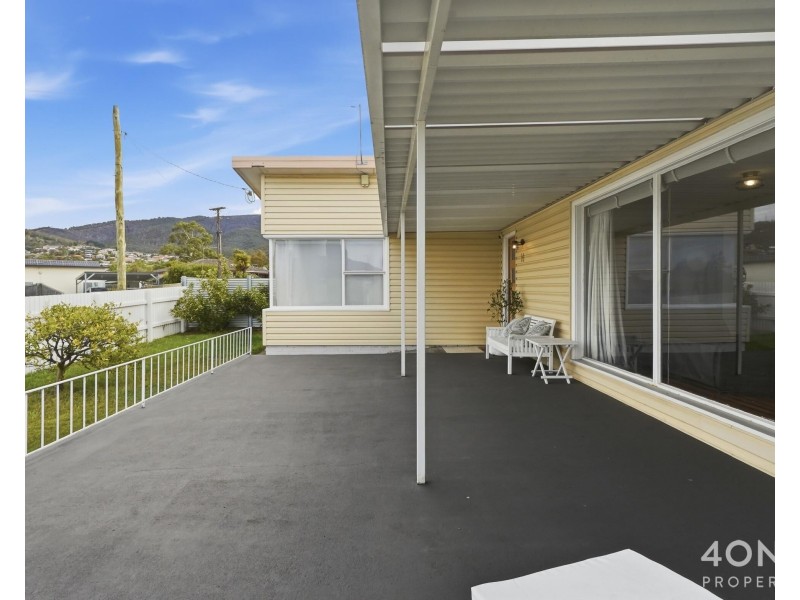 16 Leighland Road, Claremont TAS 7011