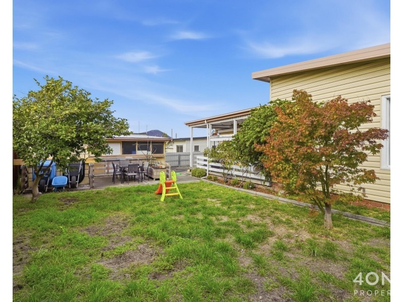 16 Leighland Road, Claremont TAS 7011
