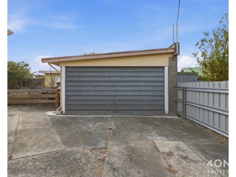 16 Leighland Road, Claremont TAS 7011