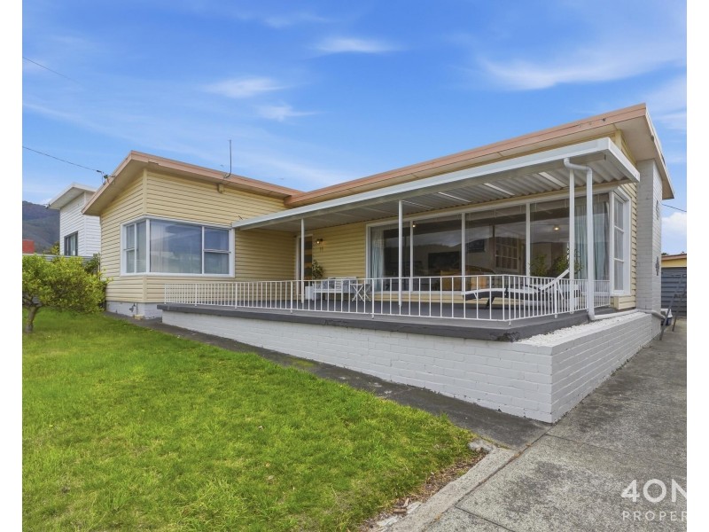 16 Leighland Road, Claremont TAS 7011