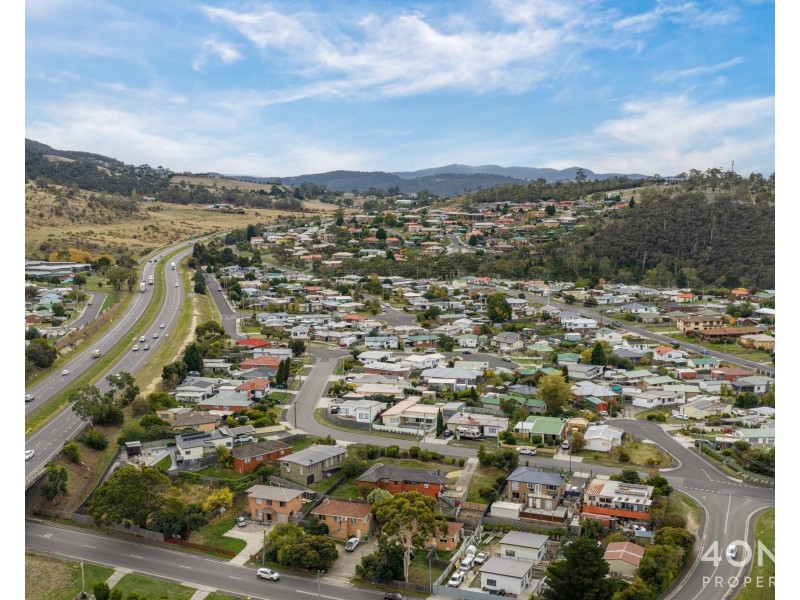 16 Leighland Road, Claremont TAS 7011