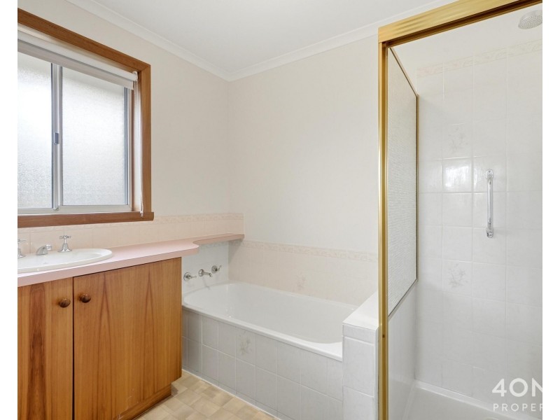 2/2 Duncan Street, Montrose TAS 7010