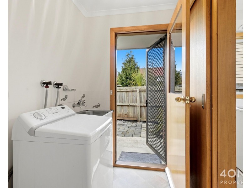 2/2 Duncan Street, Montrose TAS 7010