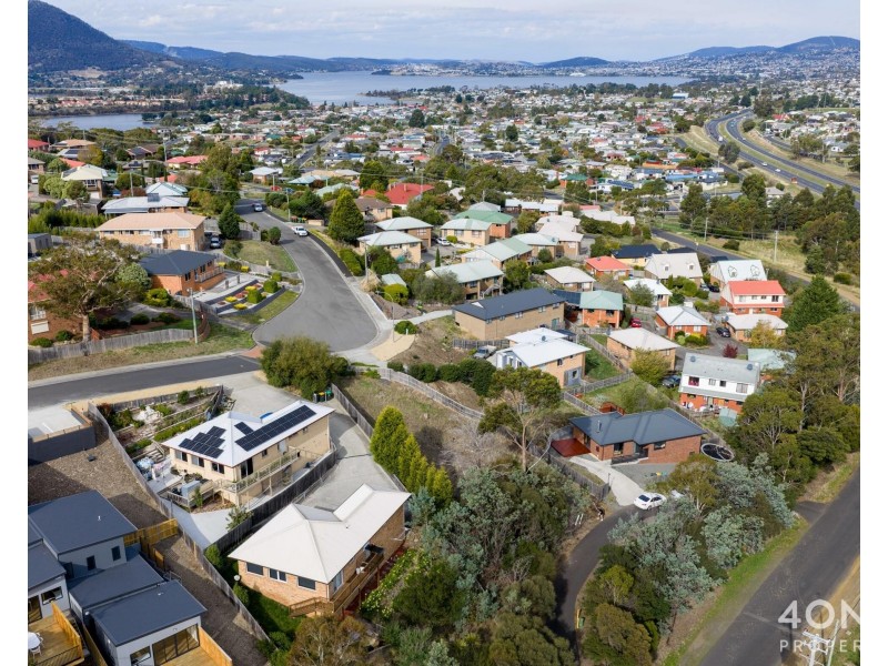 92 HILTON Road, Claremont TAS 7011