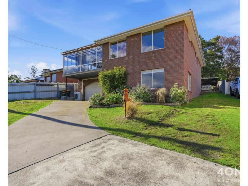 9 Willow Walk, Austins Ferry TAS 7011