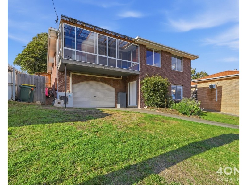 9 Willow Walk, Austins Ferry TAS 7011