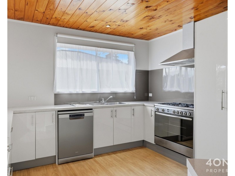 9 Willow Walk, Austins Ferry TAS 7011