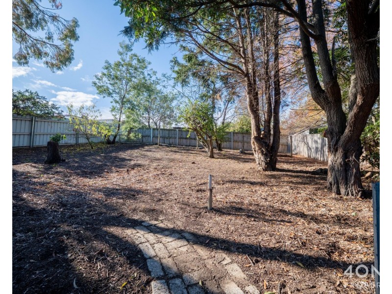 9 Willow Walk, Austins Ferry TAS 7011