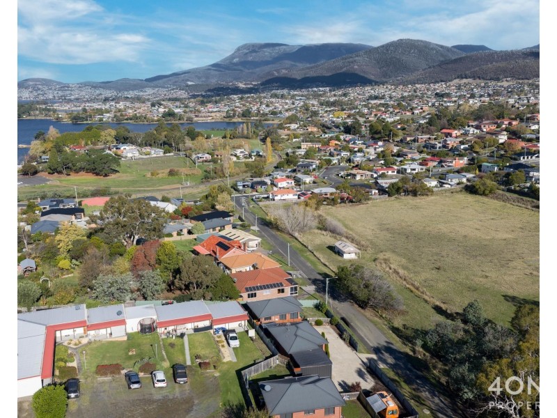 9 Willow Walk, Austins Ferry TAS 7011