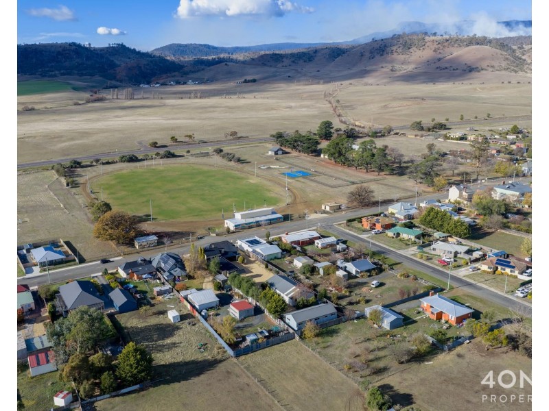 131 Main Street, Kempton TAS 7030