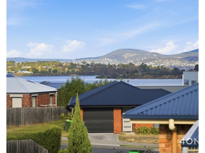 2/67 Churinga Waters Drive, Old Beach TAS 7017