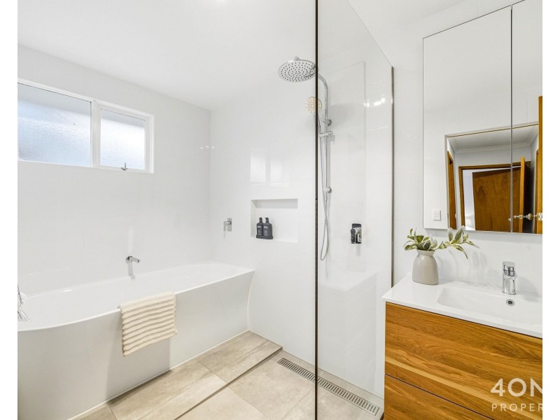 3 Aragoon Street, Lauderdale TAS 7021